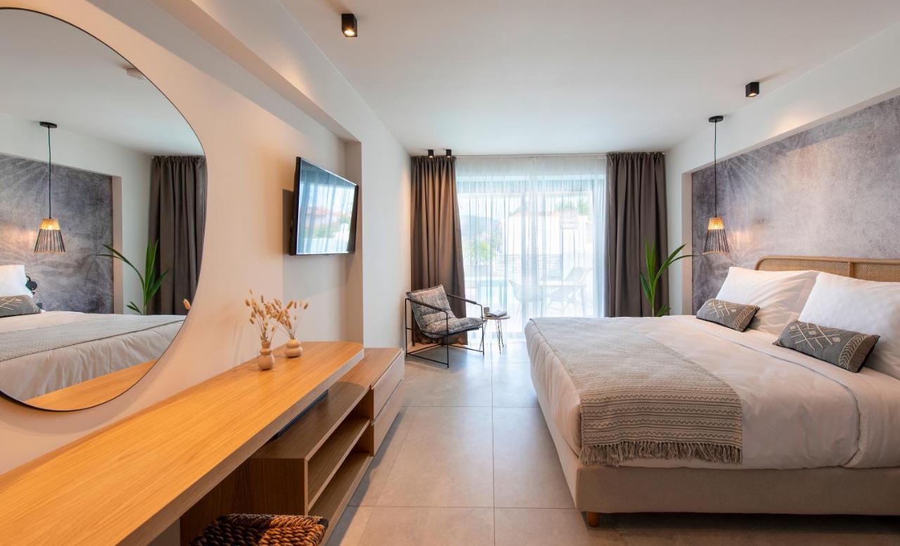 Alea Suites -Adults Only And Kids 14 Plus 艾斯普罗瓦塔 外观 照片
