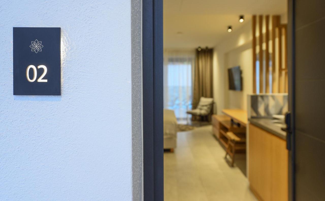 Alea Suites -Adults Only And Kids 14 Plus 艾斯普罗瓦塔 外观 照片