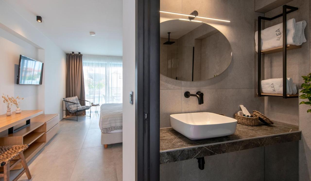 Alea Suites -Adults Only And Kids 14 Plus 艾斯普罗瓦塔 外观 照片